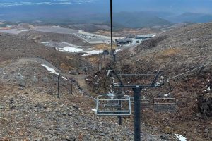 missing-snow-puts-famed-new-zealand-ski-areas-on-precipice