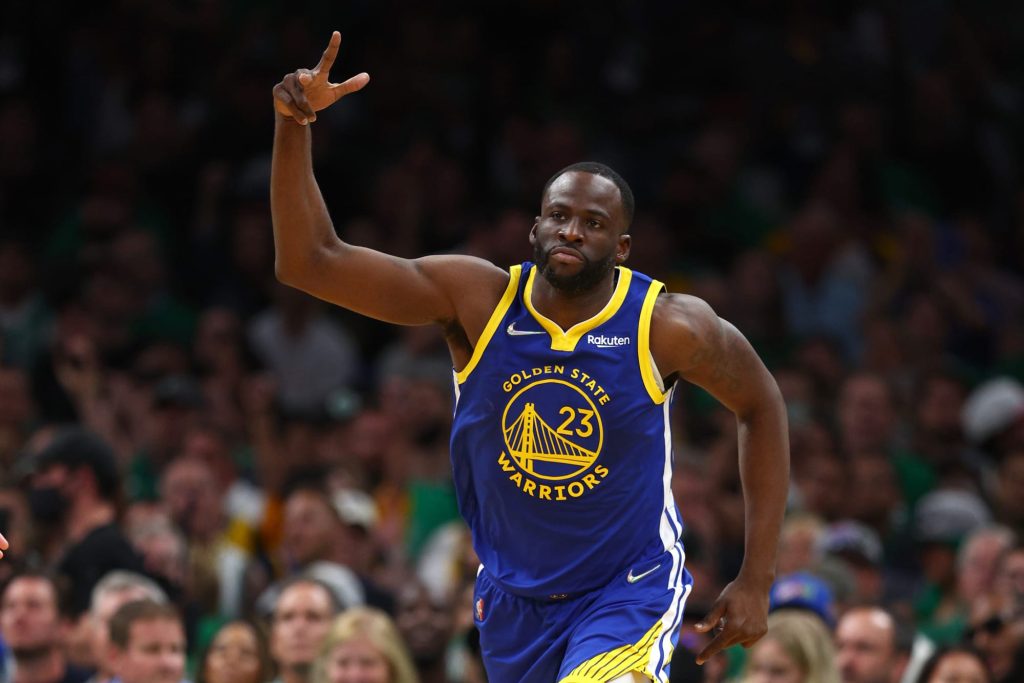 footage-of-draymond-green-altercation-should-force-team-to-suspend-him
