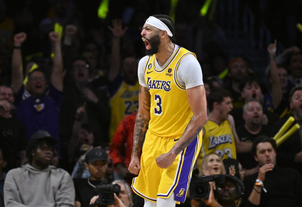 lakers-vs.-warriors-prediction-and-odds-for-game-1-(target-total)