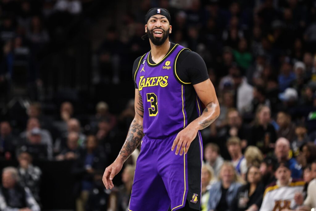 anthony-davis-injury-update:-concussion-protocol-avoided
