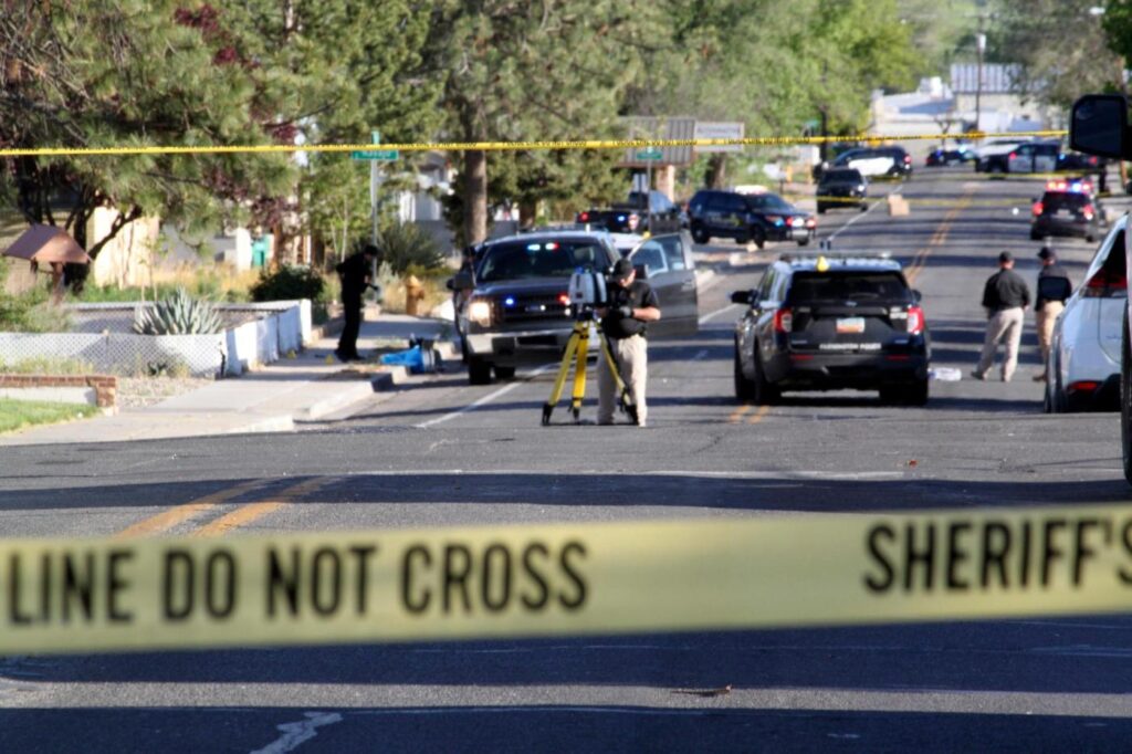 new-mexico-gunman-who-killed-3-and-injured-6-shot-randomly-at-cars,-houses,-police-say