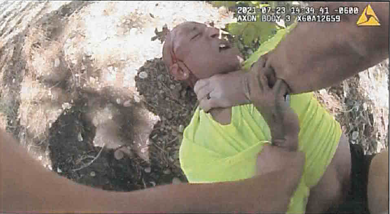 former-aurora-police-officer-sentenced-to-6-months-house-arrest-for-failing-to-stop-pistol-whipping