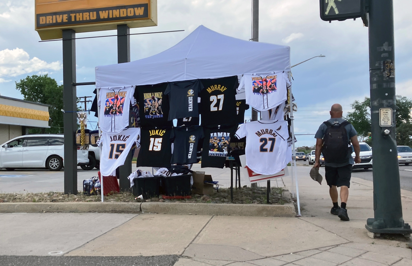 how-bootleg-merch-hurts-(and-helps)-the-denver-nuggets,-blucifer,-and-other-colorado-icons