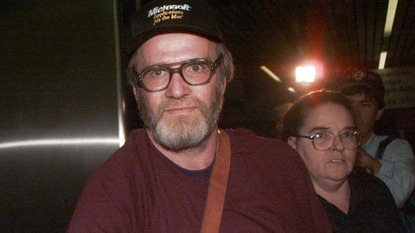 james-lewis,-the-suspect-in-the-1982-tylenol-poisonings-that-killed-7-in-the-chicago-area,-has-died