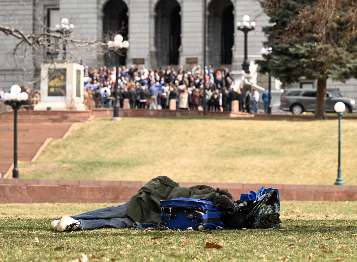 nearly-half-of-colorado-renters-fear-losing-housing-because-of-costs,-new-survey-finds