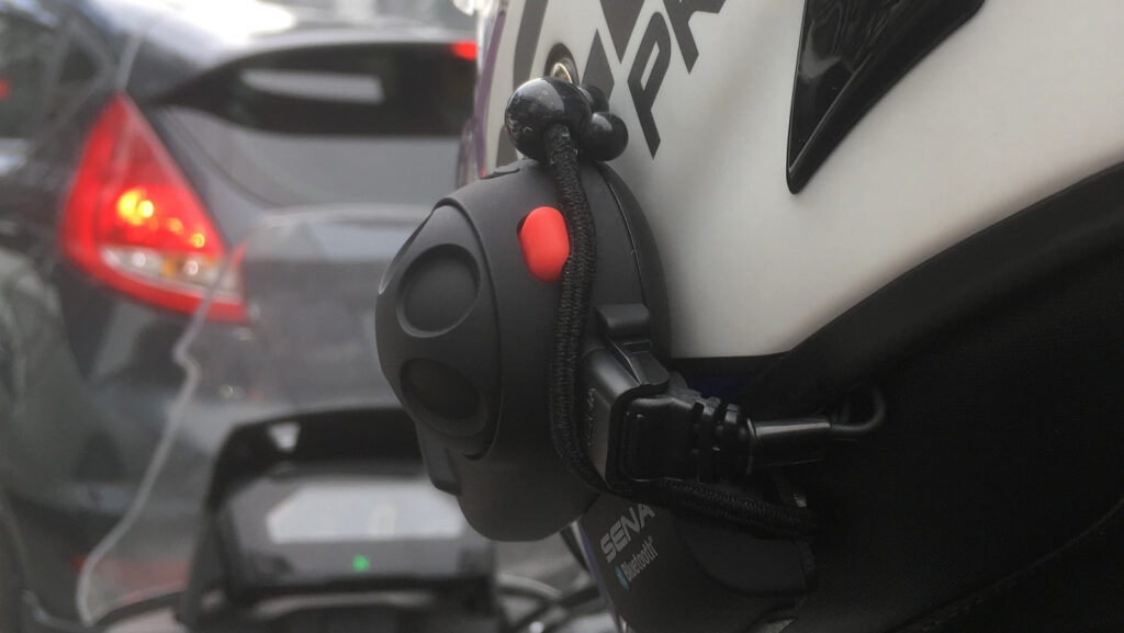 5-of-the-best-bluetooth-headsets-for-your-motorcycle-helmet